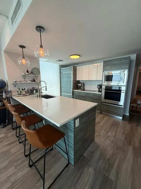 460 NE 28th St #3408 Miami, FL 33137
