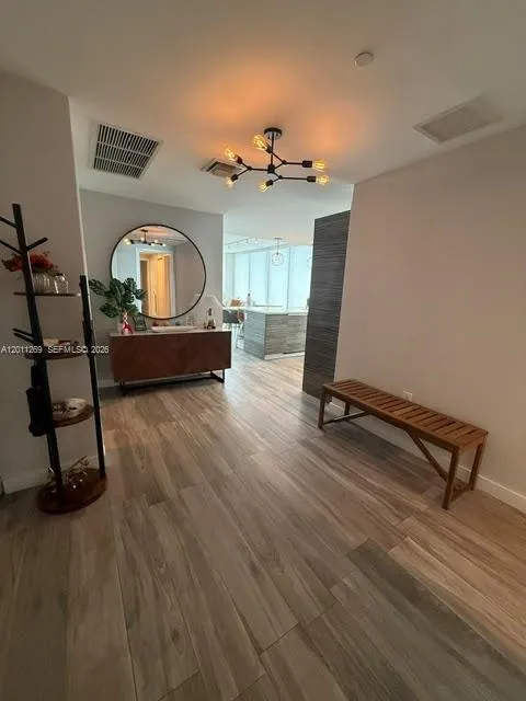 460 NE 28th St #3408 Miami, FL 33137