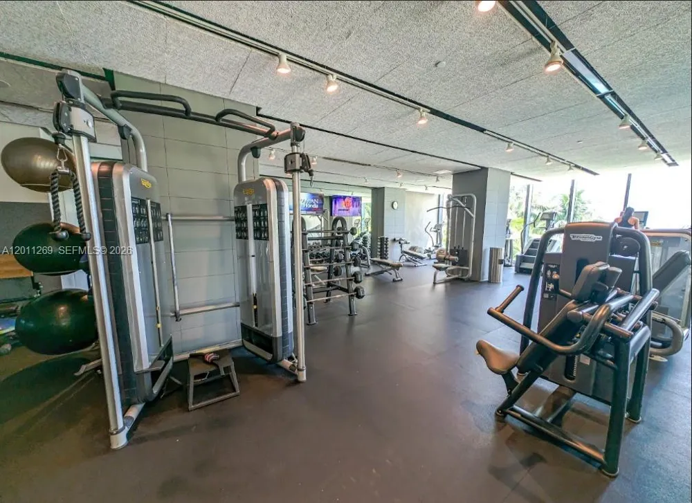 460 NE 28th St #3408 Miami, FL 33137