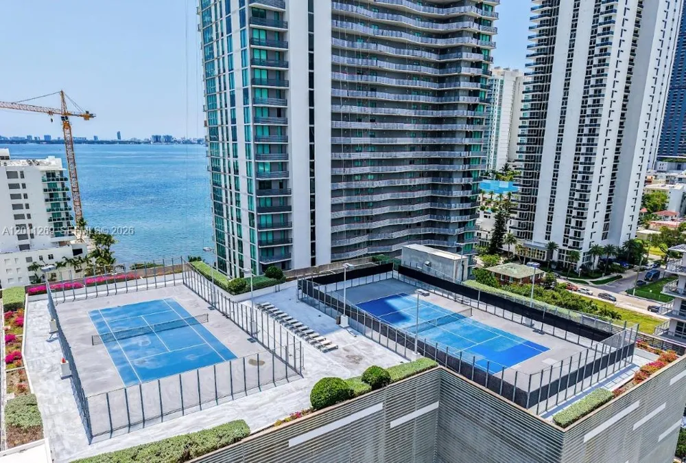 460 NE 28th St #3408 Miami, FL 33137
