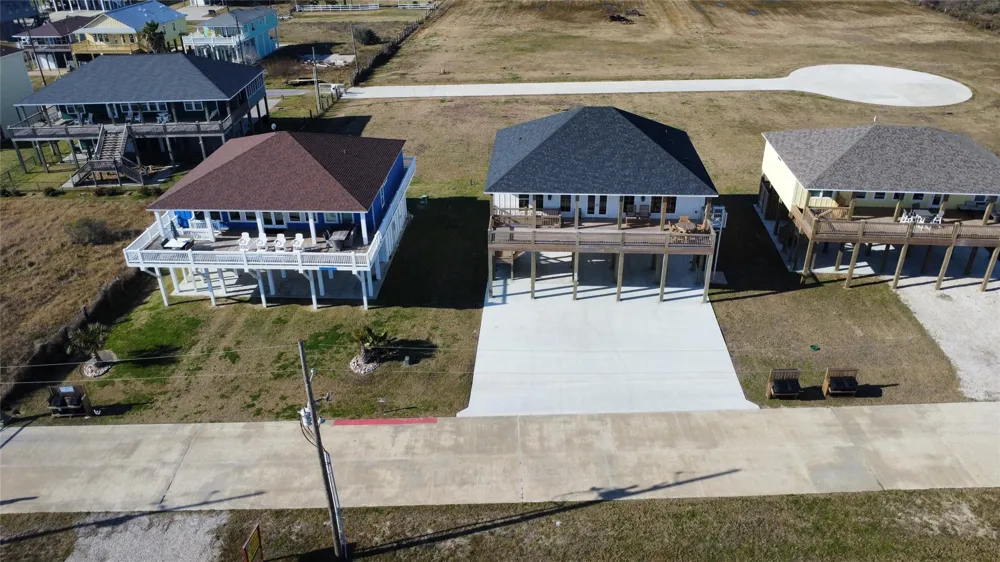 183 Ocean Shores Drive Port Bolivar, TX 77650
