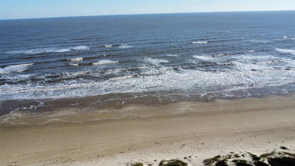 183 Ocean Shores Drive Port Bolivar, TX 77650