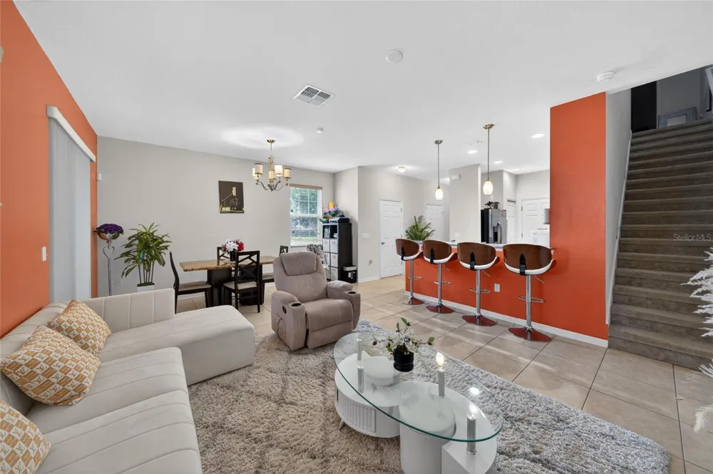 9118 SHEPTON STREET Orlando, FL 32825