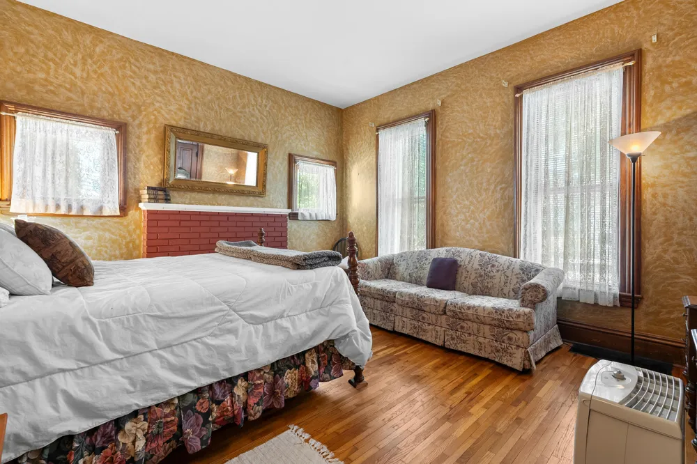 215 Cedar Street Allegan, MI 49010