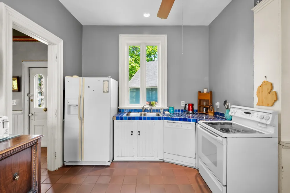 215 Cedar Street Allegan, MI 49010