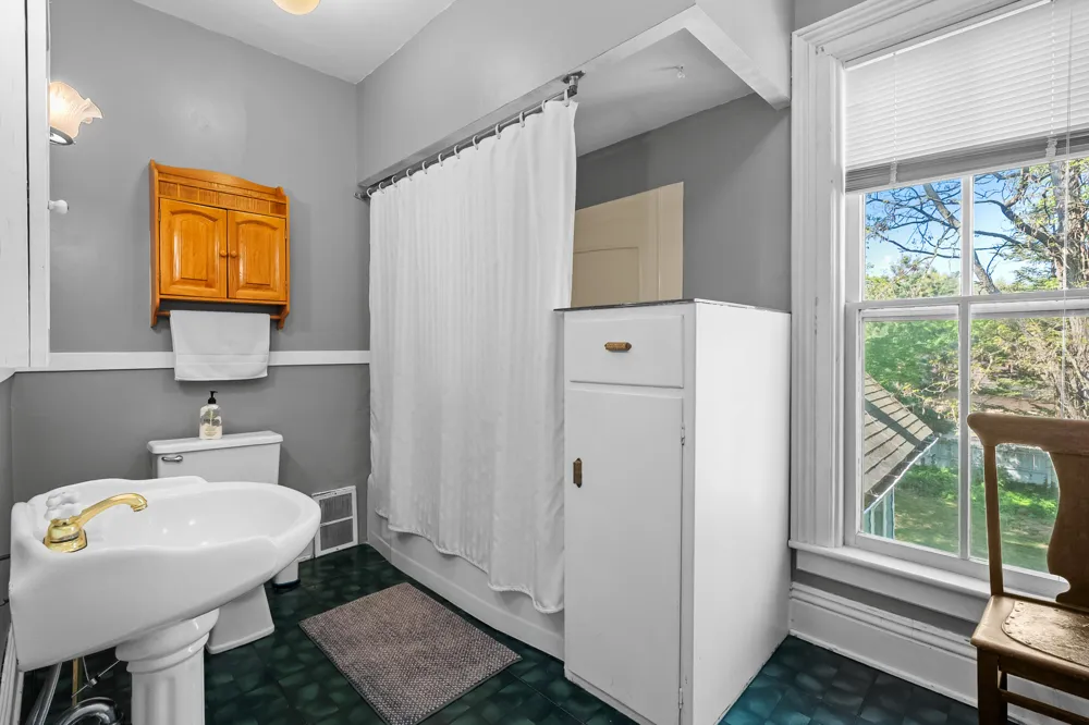 215 Cedar Street Allegan, MI 49010