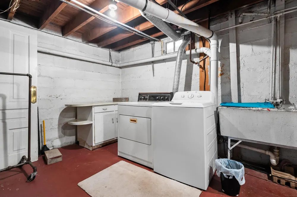 215 Cedar Street Allegan, MI 49010