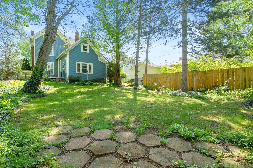 215 Cedar Street Allegan, MI 49010