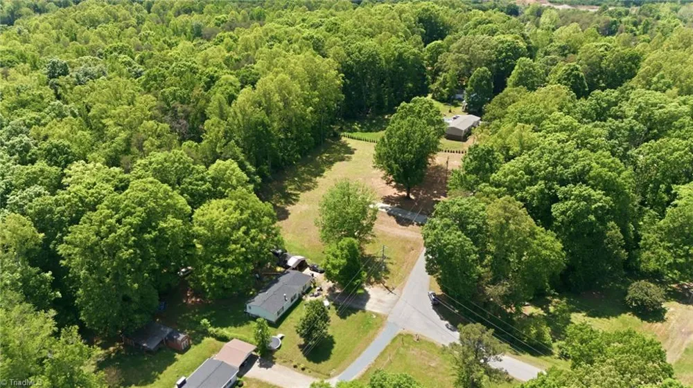 7142 Bonanza Drive Kernersville, NC 27284