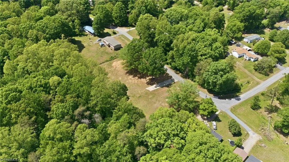 7142 Bonanza Drive Kernersville, NC 27284