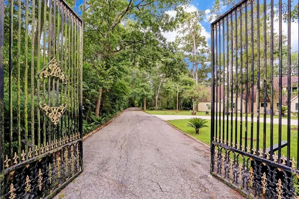 415 White Wing Lane Houston, TX 77079