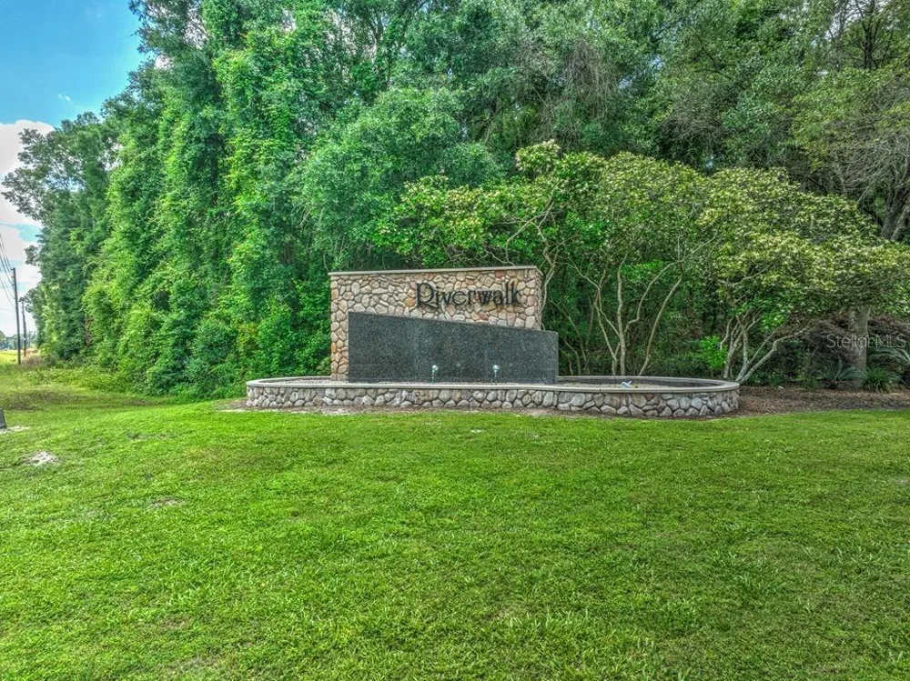 9100 DORIE DRIVE Trenton, FL 32693
