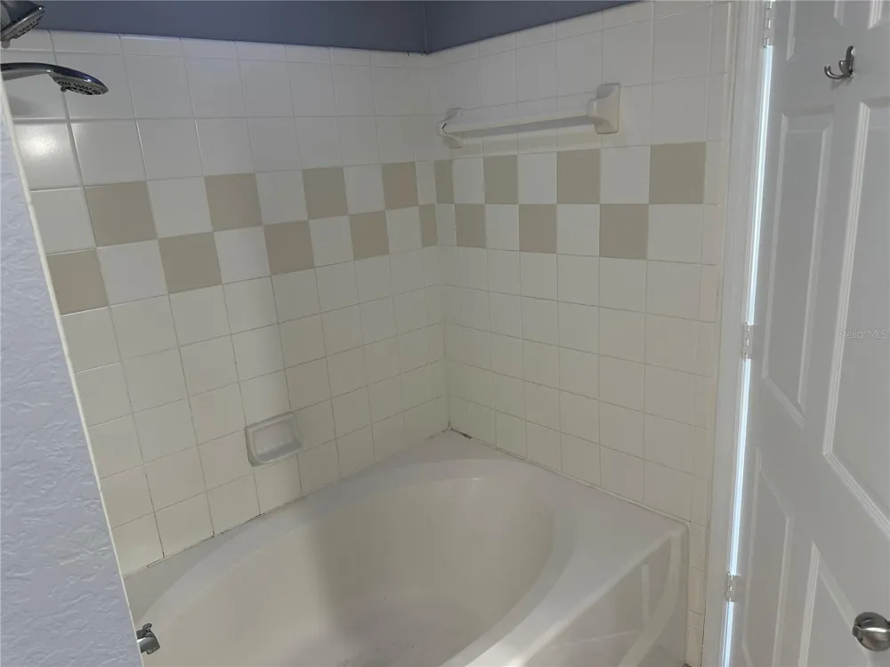 5601 ROSEHILL ROAD #201 Sarasota, FL 34233