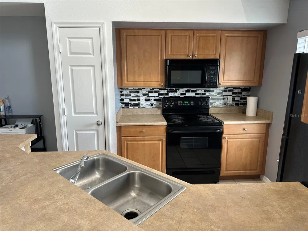 5601 ROSEHILL ROAD #201 Sarasota, FL 34233