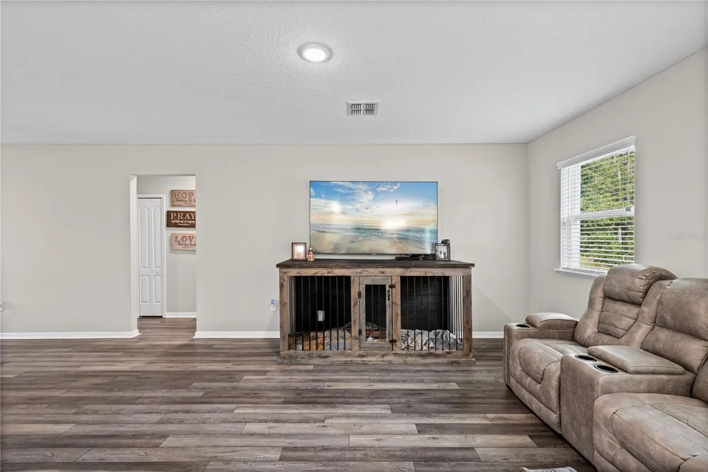 14241 RAVINE AVENUE Weeki Wachee, FL 34614