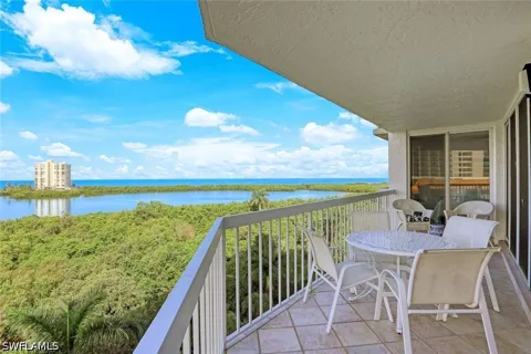 Heron Point Drive #702