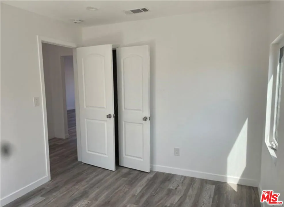 328 W Elm Street Compton, CA 90220