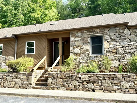 44 Sagebrush Circle