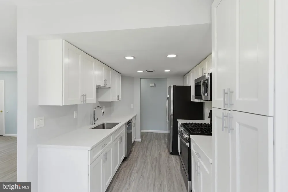 13 ABBEY COURT Forked River, NJ 08731