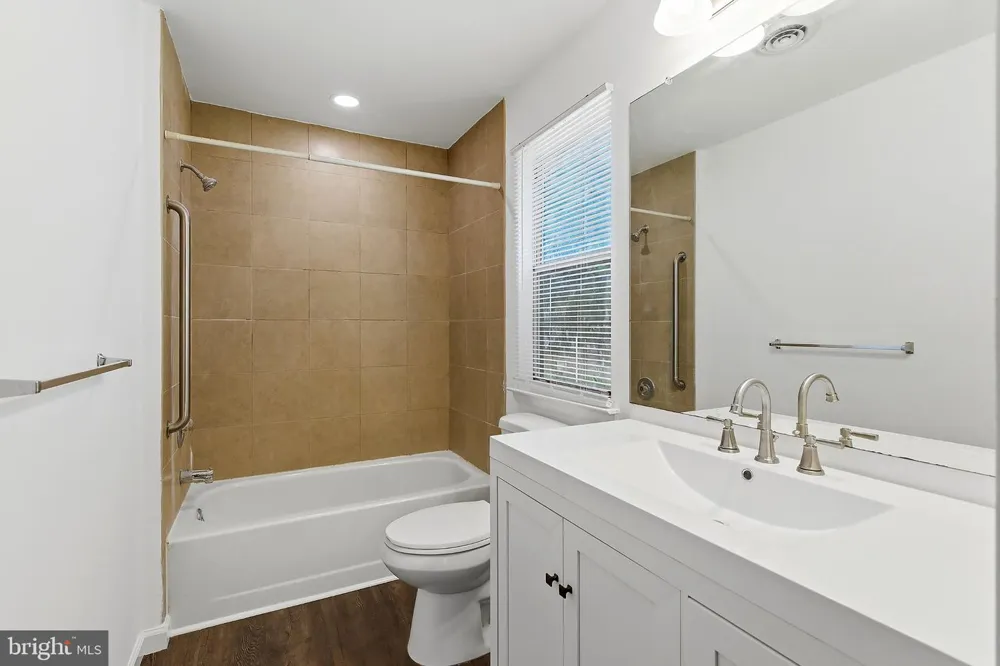 13 ABBEY COURT Forked River, NJ 08731