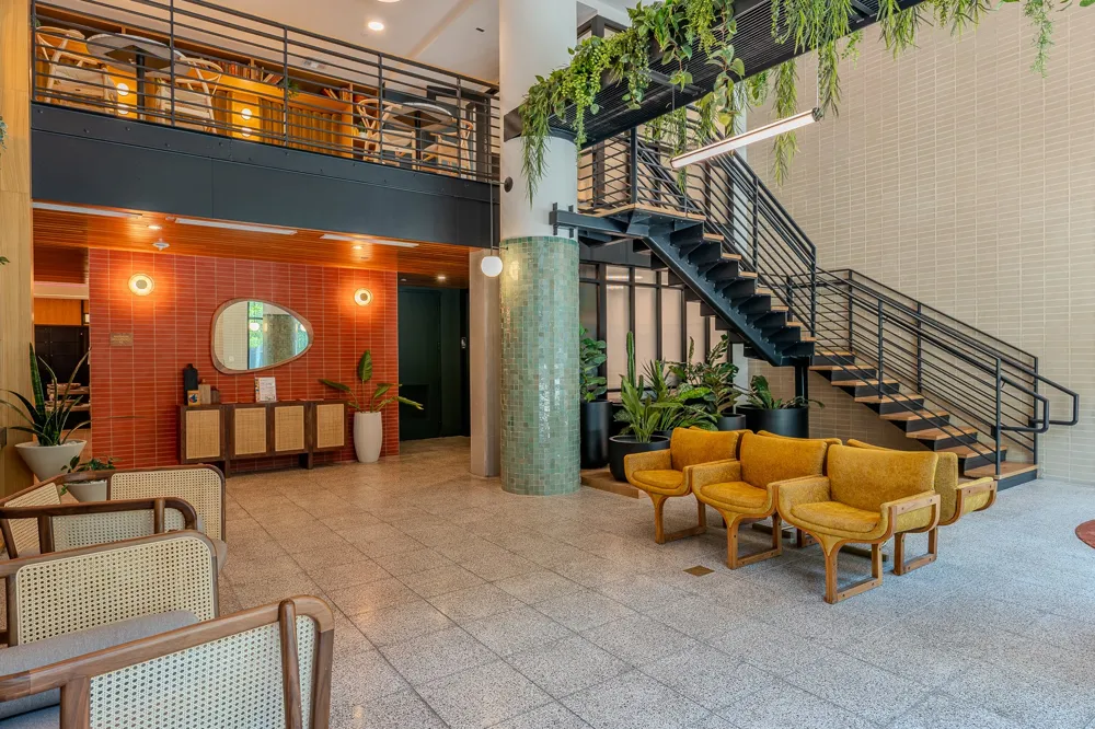 1701 Simond Avenue #201 Austin, TX 78723