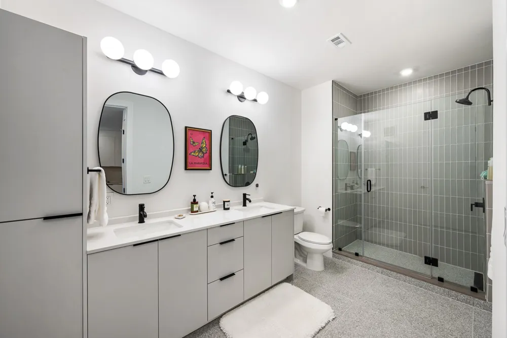 1701 Simond Avenue #201 Austin, TX 78723