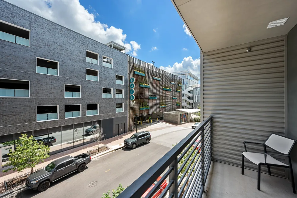 1701 Simond Avenue #201 Austin, TX 78723