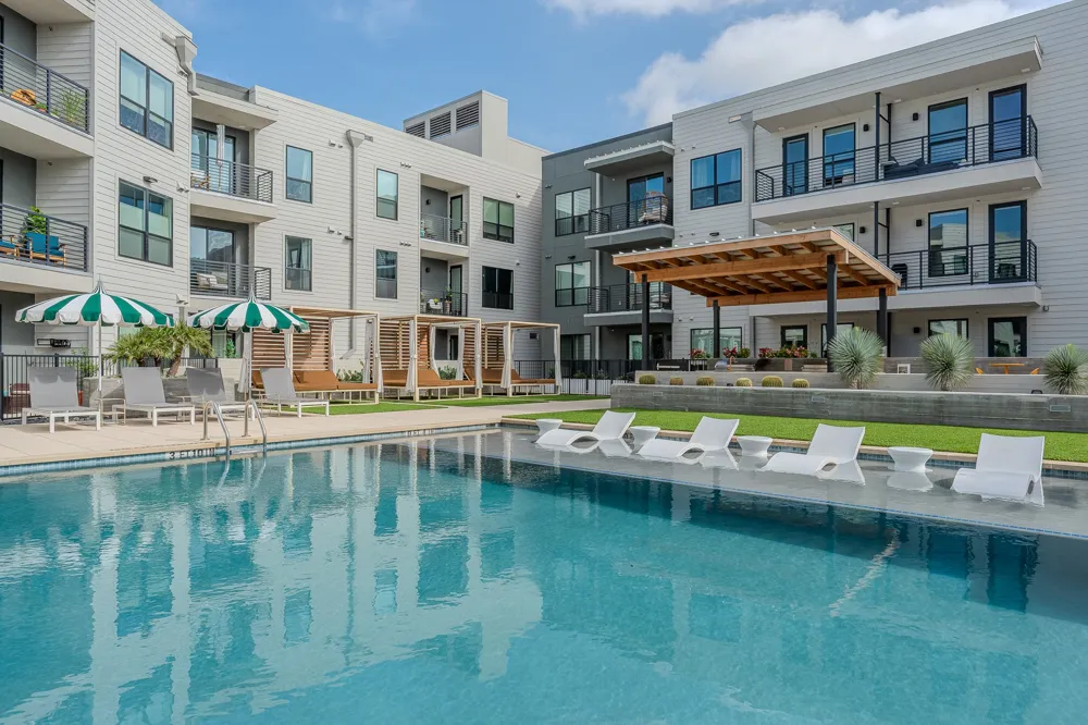 1701 Simond Avenue #201 Austin, TX 78723