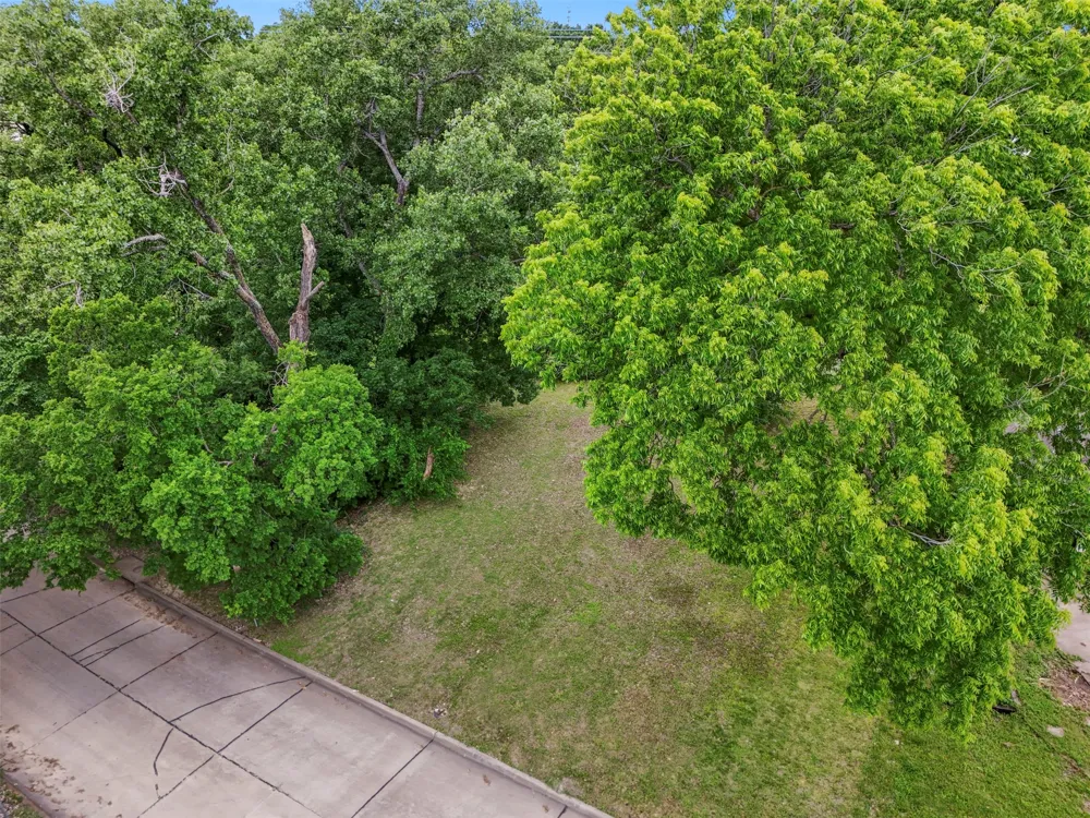 5101 Edgewater Drive Rowlett, TX 75088