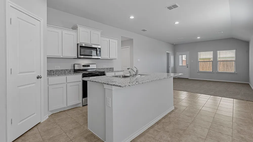 142 DAVIS LANE Newark, TX 76071