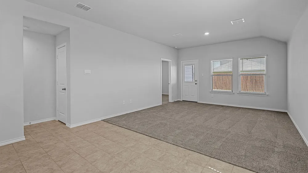 142 DAVIS LANE Newark, TX 76071