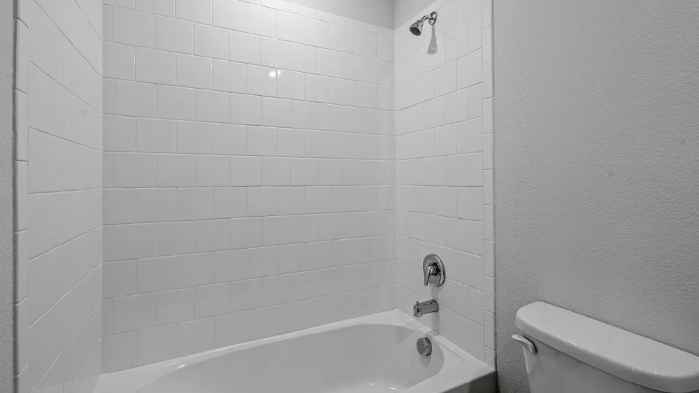 142 DAVIS LANE Newark, TX 76071