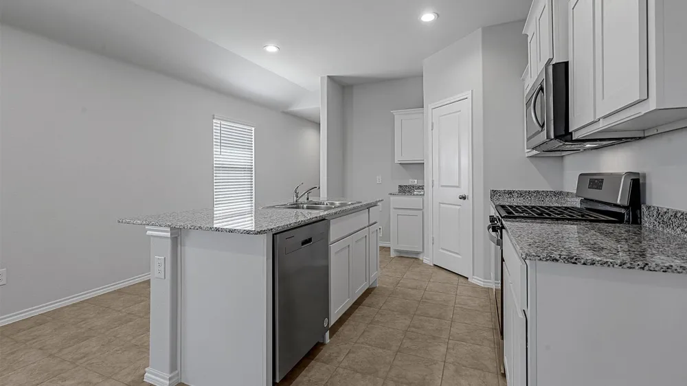 158 DAVIS LANE Newark, TX 76071