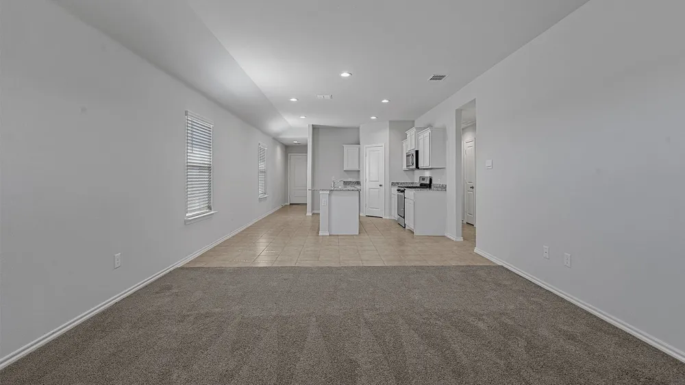 158 DAVIS LANE Newark, TX 76071