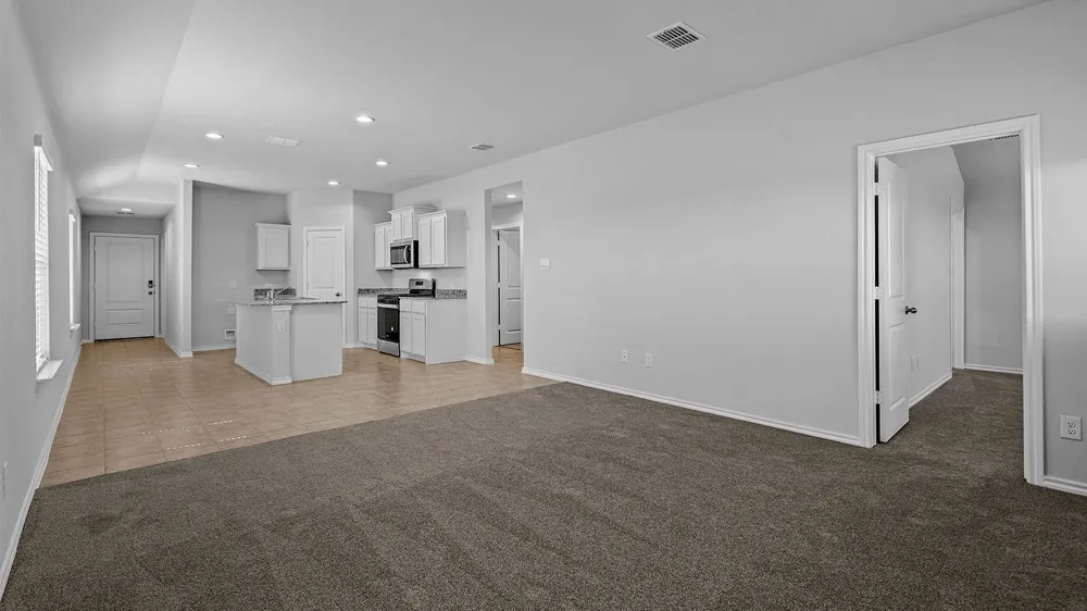 158 DAVIS LANE Newark, TX 76071