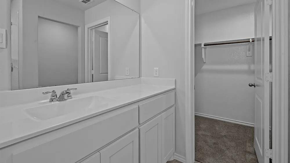 158 DAVIS LANE Newark, TX 76071