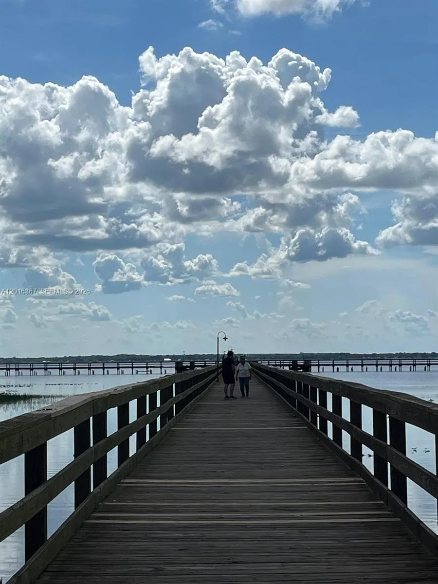 valencia Lake Wales, FL 33855