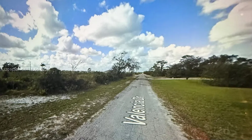 valencia Lake Wales, FL 33855