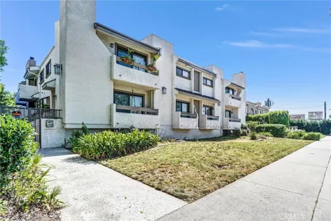 19620 Sherman Way #1