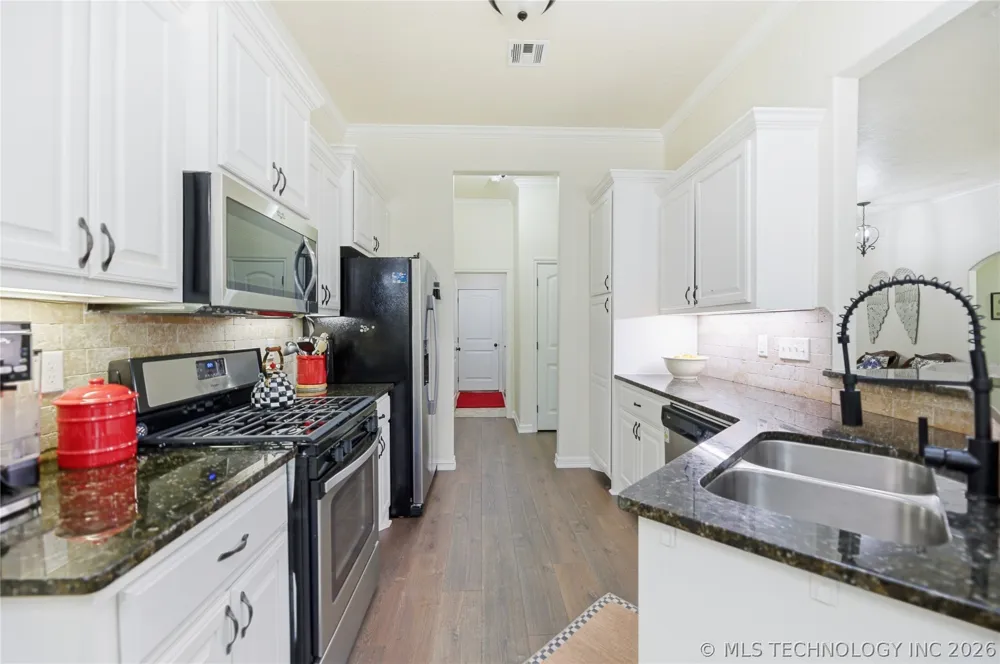 101 S 47th Street Broken Arrow, OK 74014
