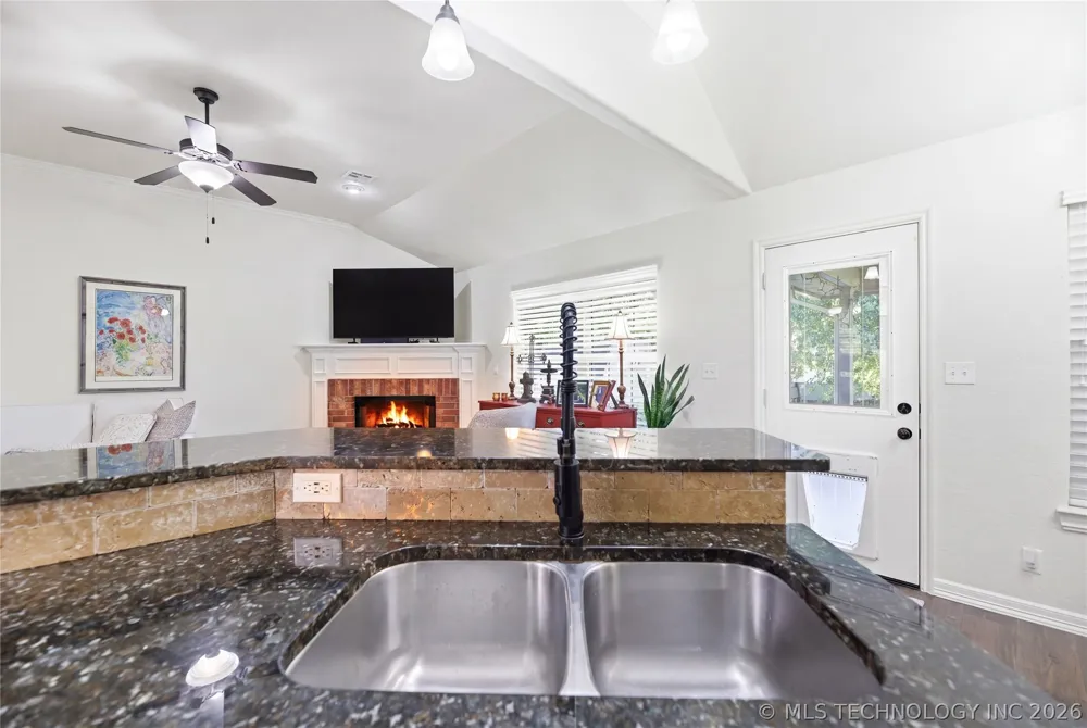 101 S 47th Street Broken Arrow, OK 74014