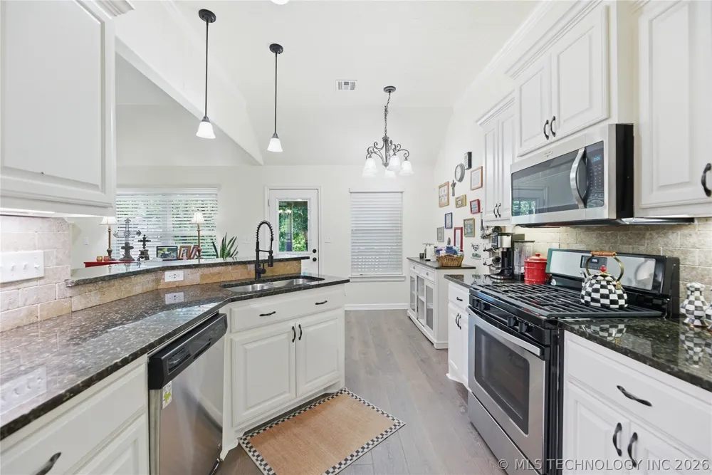 101 S 47th Street Broken Arrow, OK 74014