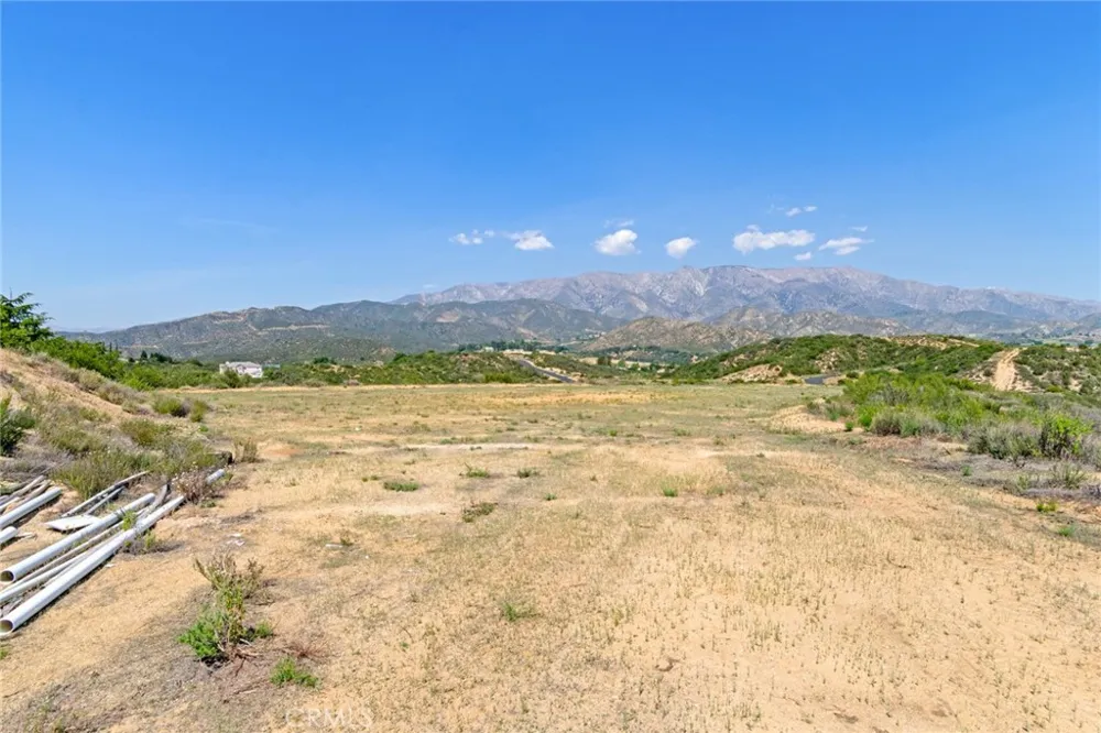 39501 Eastview Court Yucaipa, CA 92399