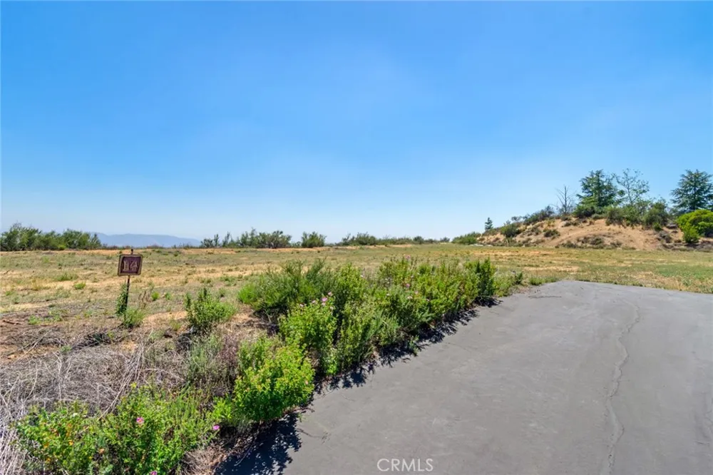 39501 Eastview Court Yucaipa, CA 92399