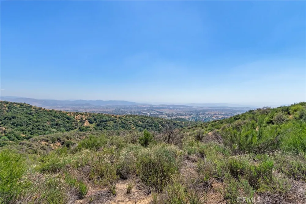 39501 Eastview Court Yucaipa, CA 92399