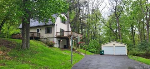 45 Laurel Hollow Estate