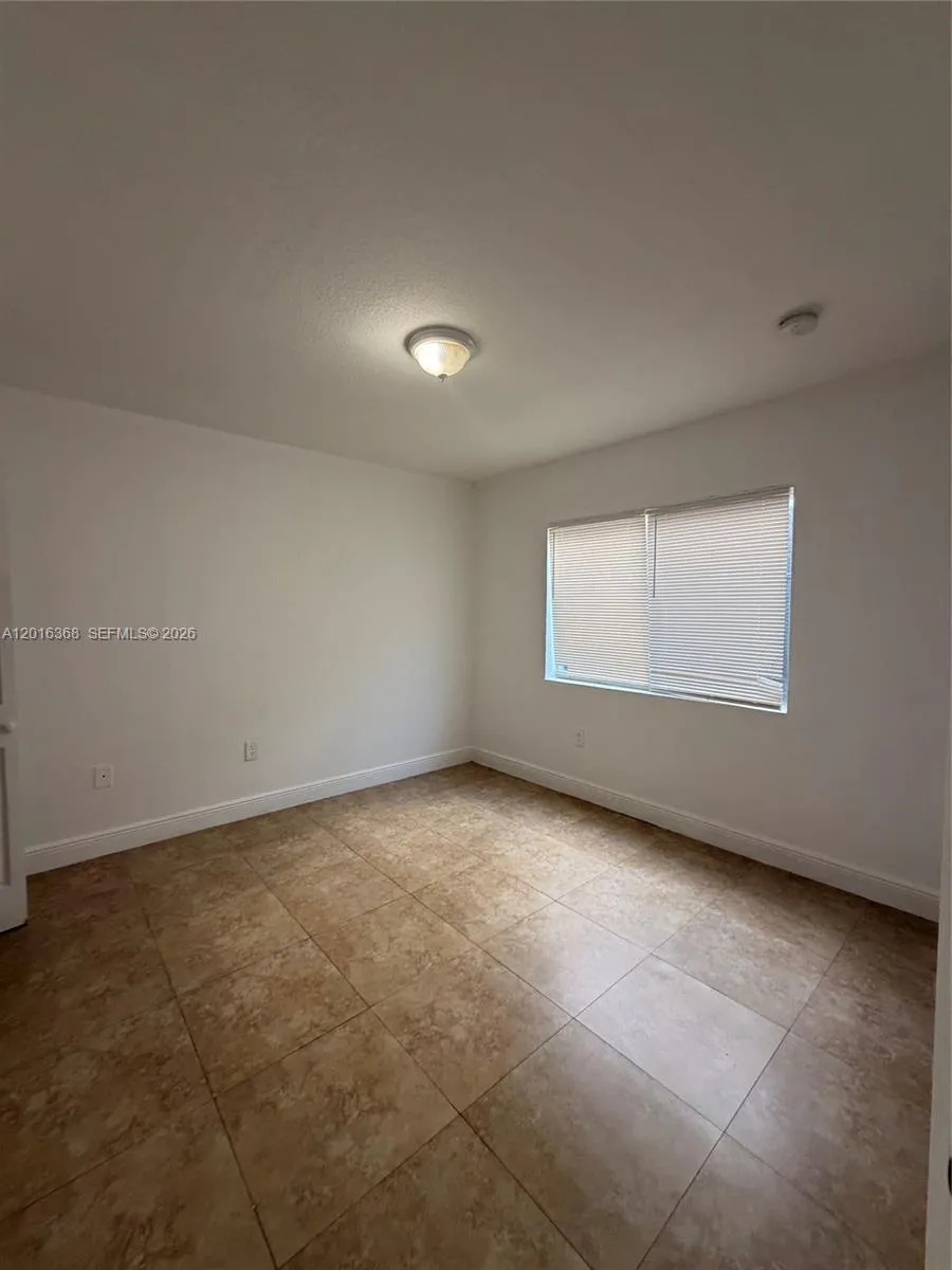 219 NW 10th St #2 Miami, FL 33136