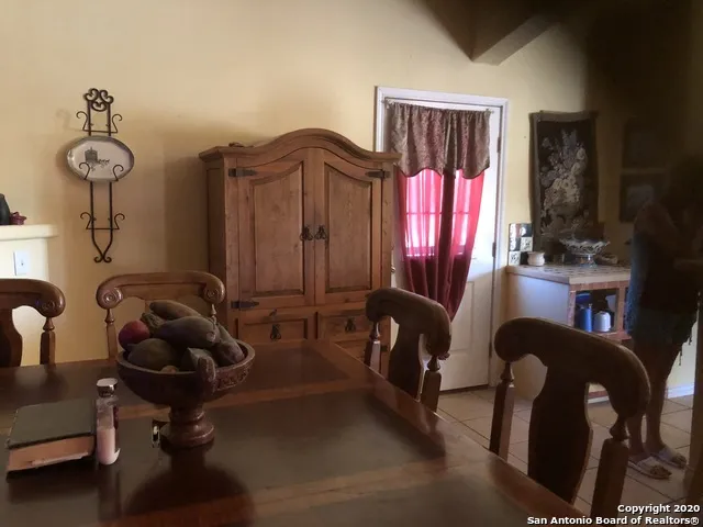 1405 FM 1556 Carrizo Springs, TX 78834