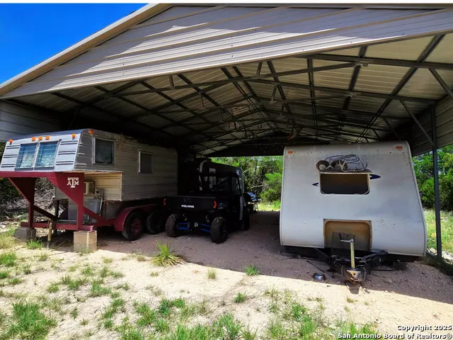 2033 SD # 45670 Rocksprings, TX 78880