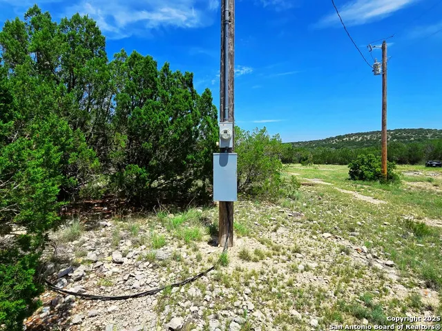 2033 SD # 45670 Rocksprings, TX 78880